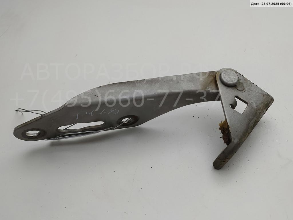 Петля капота левая