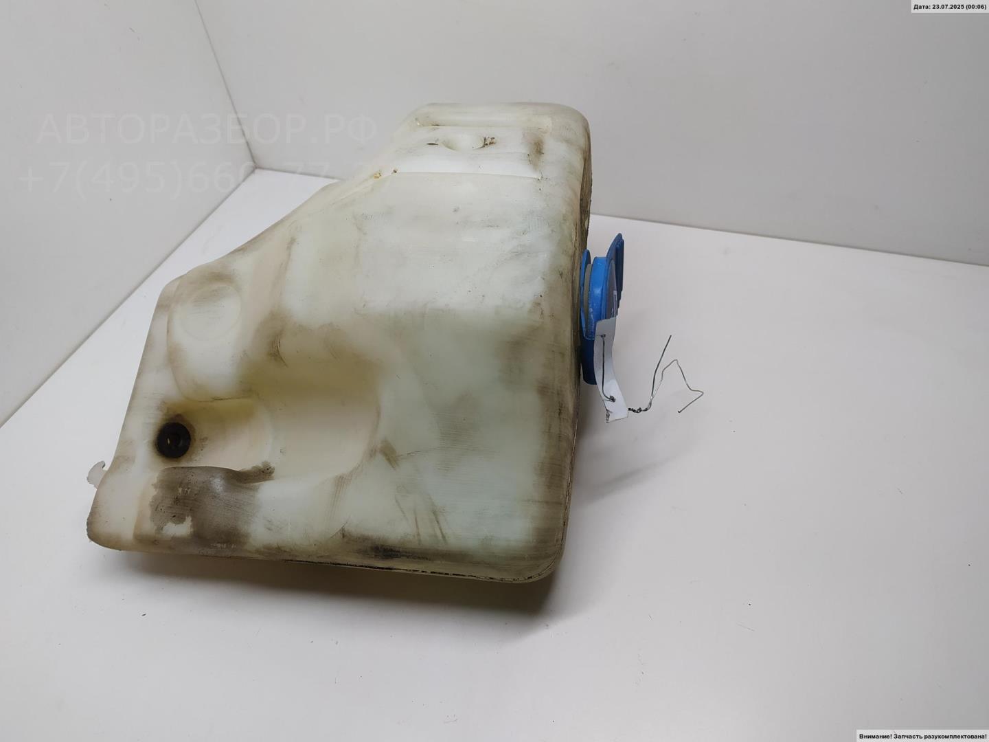 Бачок омывателя лобового стекла