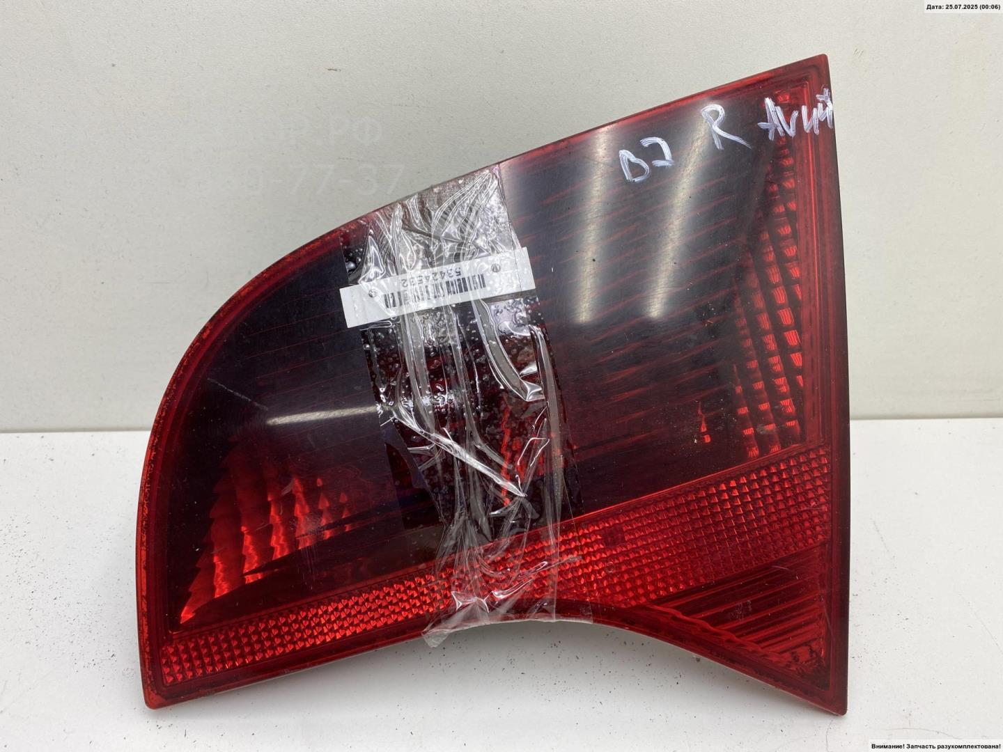 Фонарь задний внутренний правый