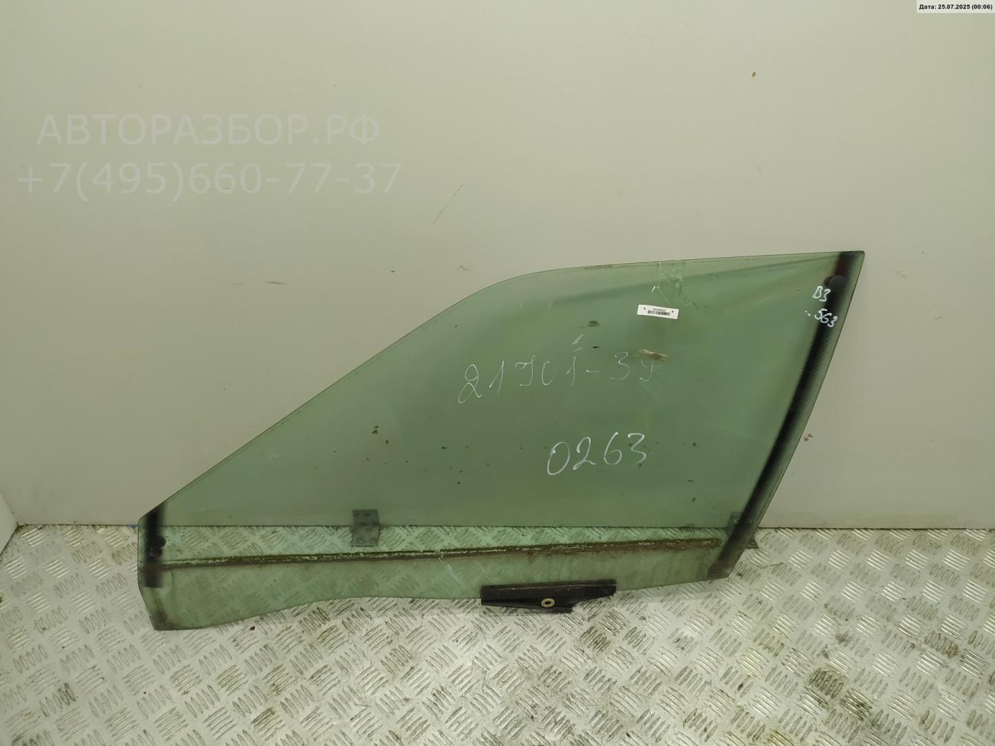 Стекло двери передней левой