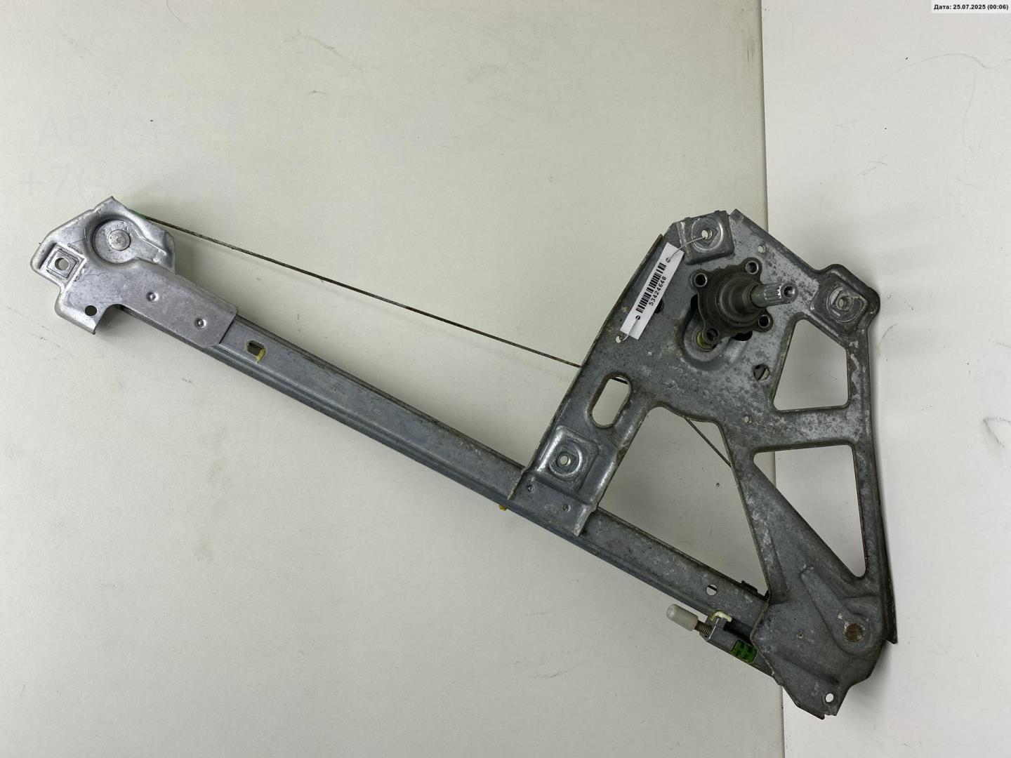 Стеклоподъемник механ. задний правый