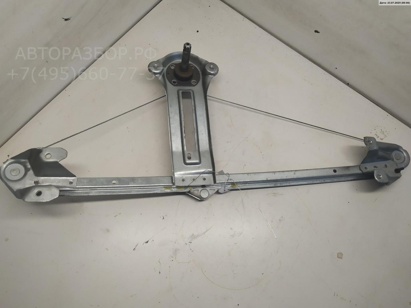 Стеклоподъемник механ. задний левый