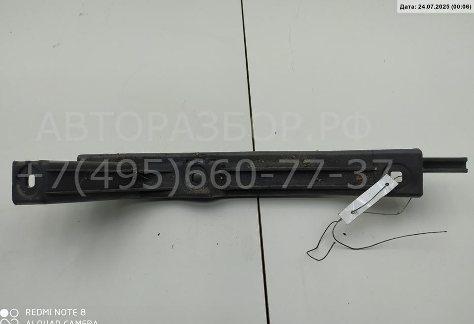 Кронштейн заднего бампера правый