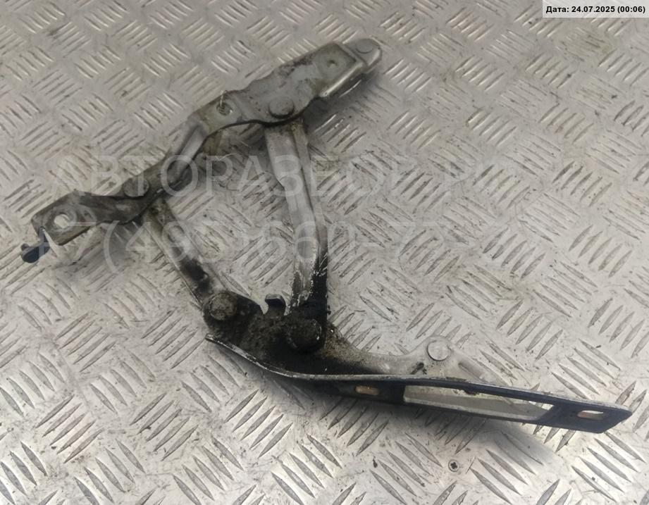 Петля капота правая