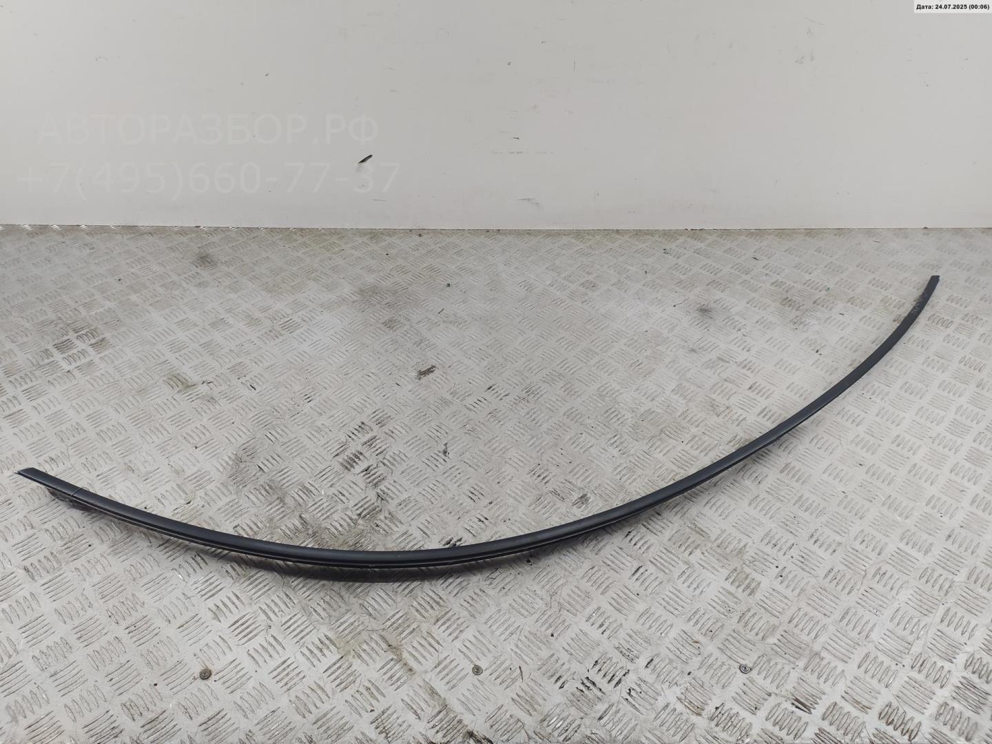 Молдинг лобового стекла