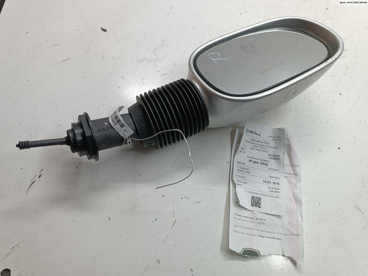 Зеркало правое электрическое