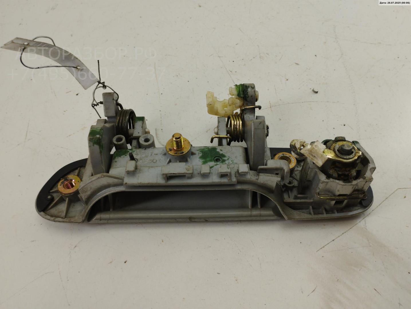 Ручка двери передней наружная правая