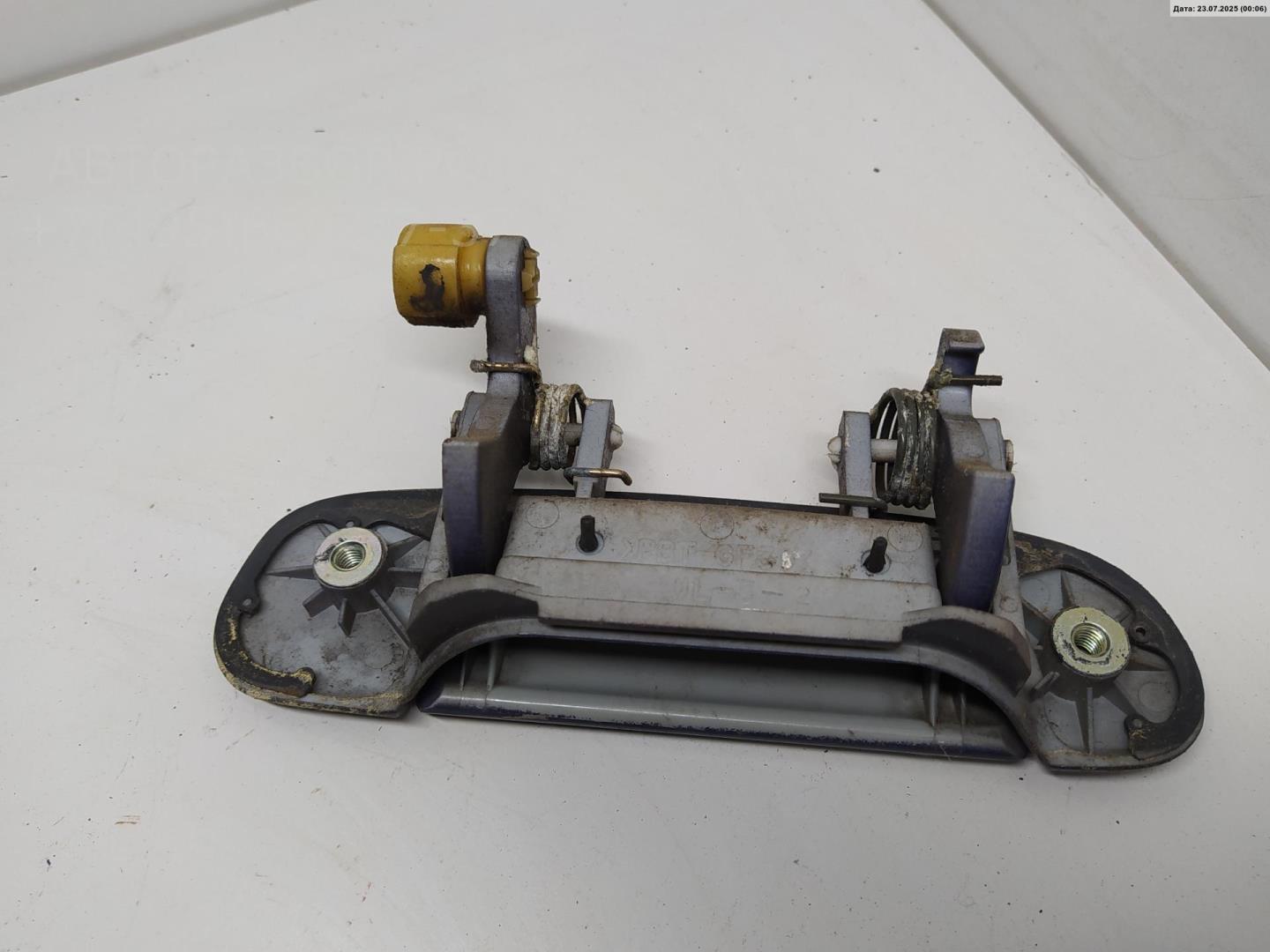 Ручка двери задней наружная левая