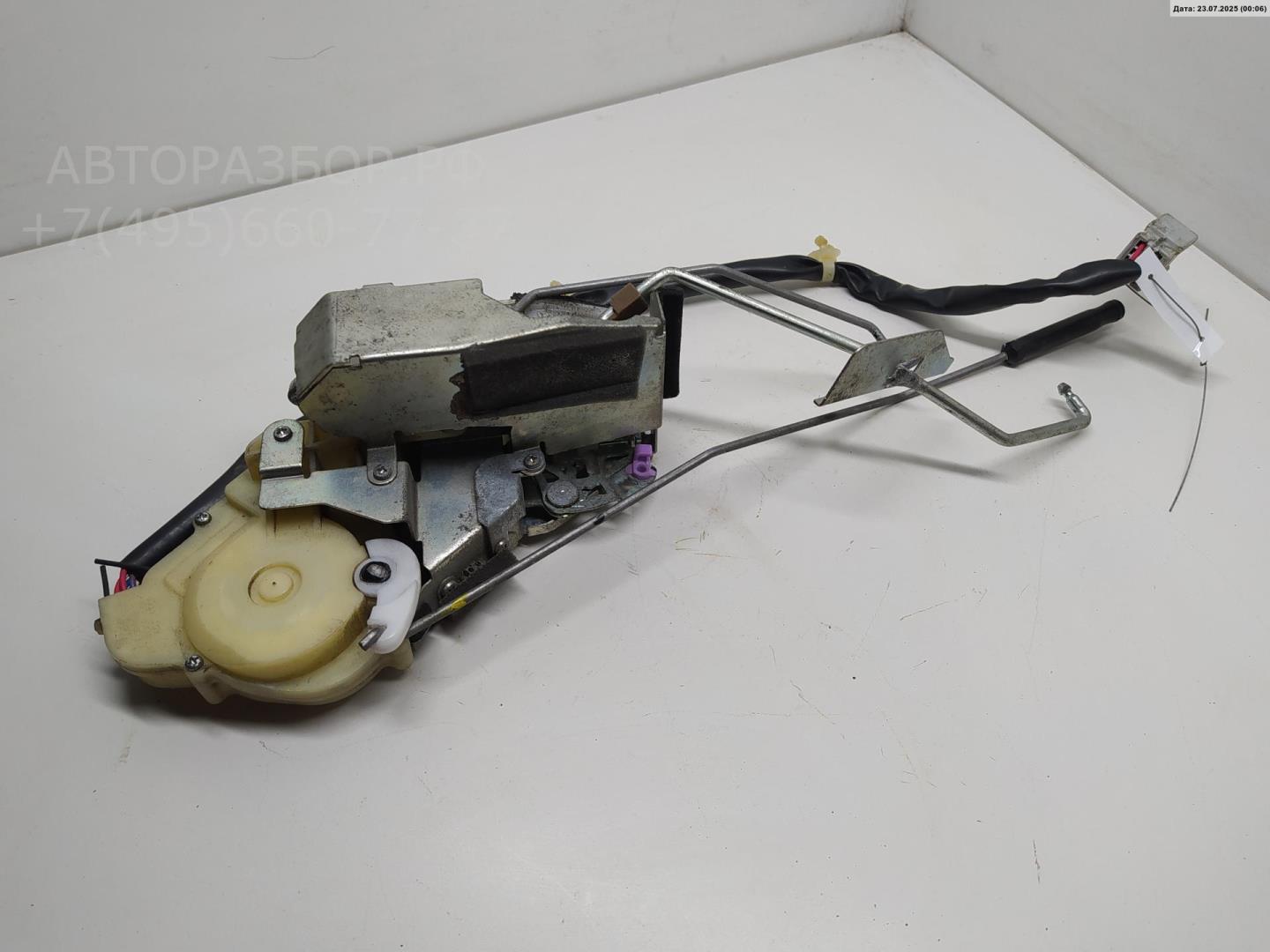 Замок двери передней правой