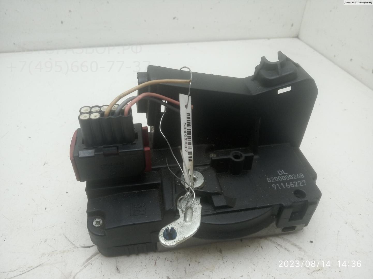 Замок двери передней правой