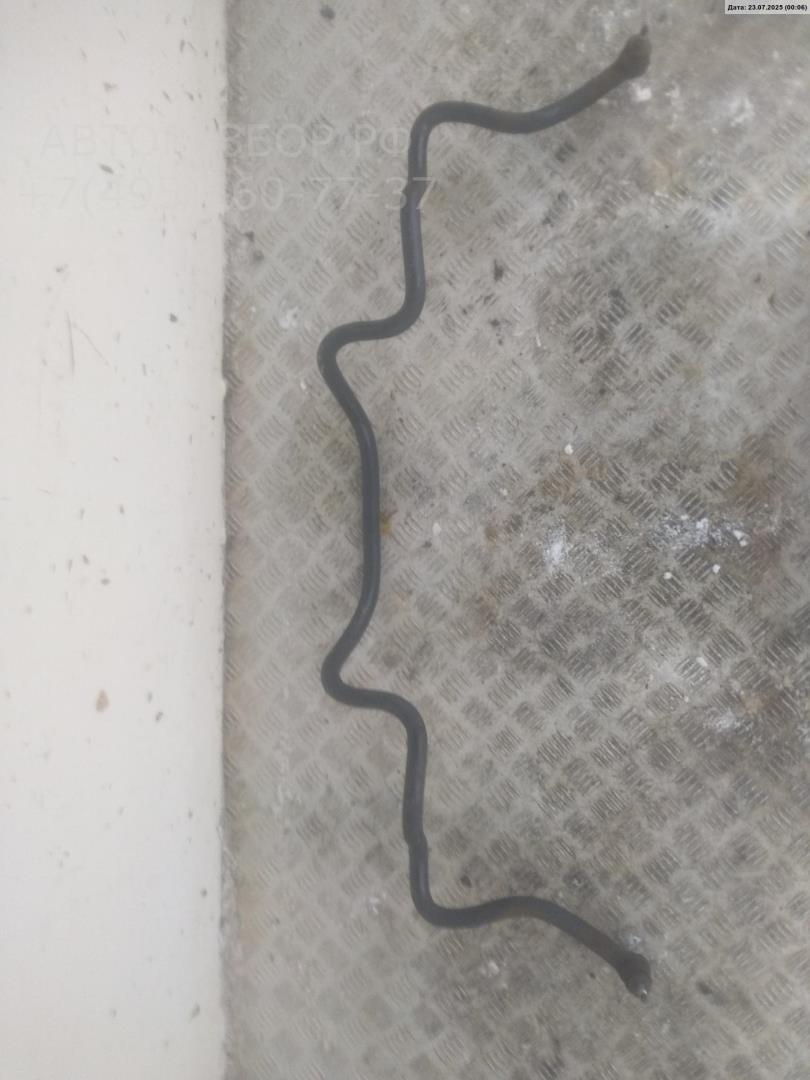 Стабилизатор передний