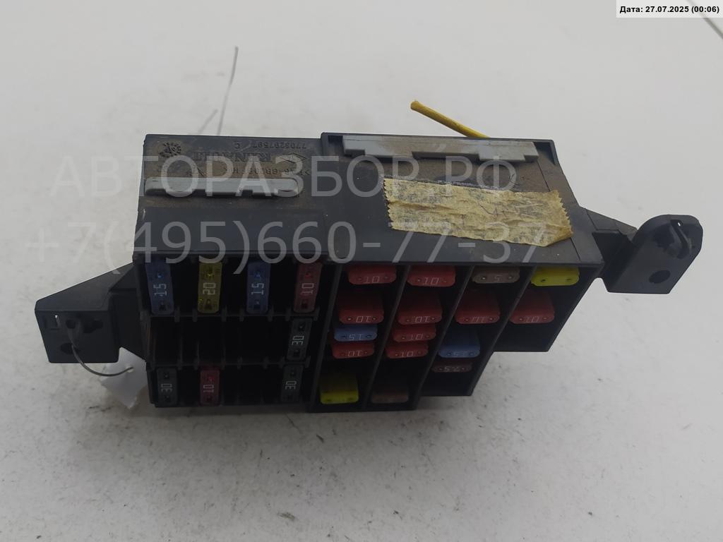 Блок предохранителей