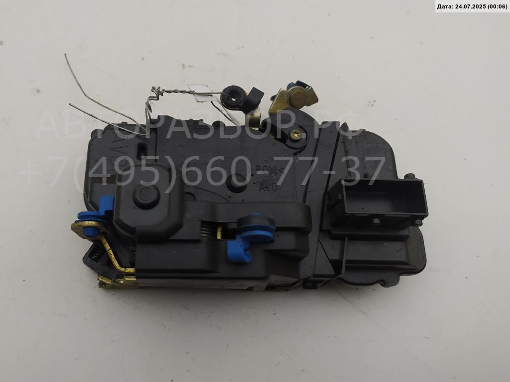 Замок двери передней правой