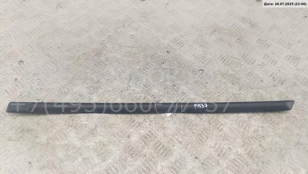 Накладка двери задней левой