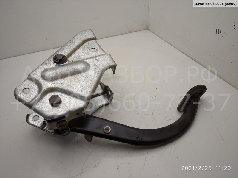 Педаль тормоза