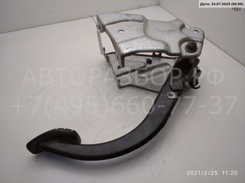 Педаль тормоза