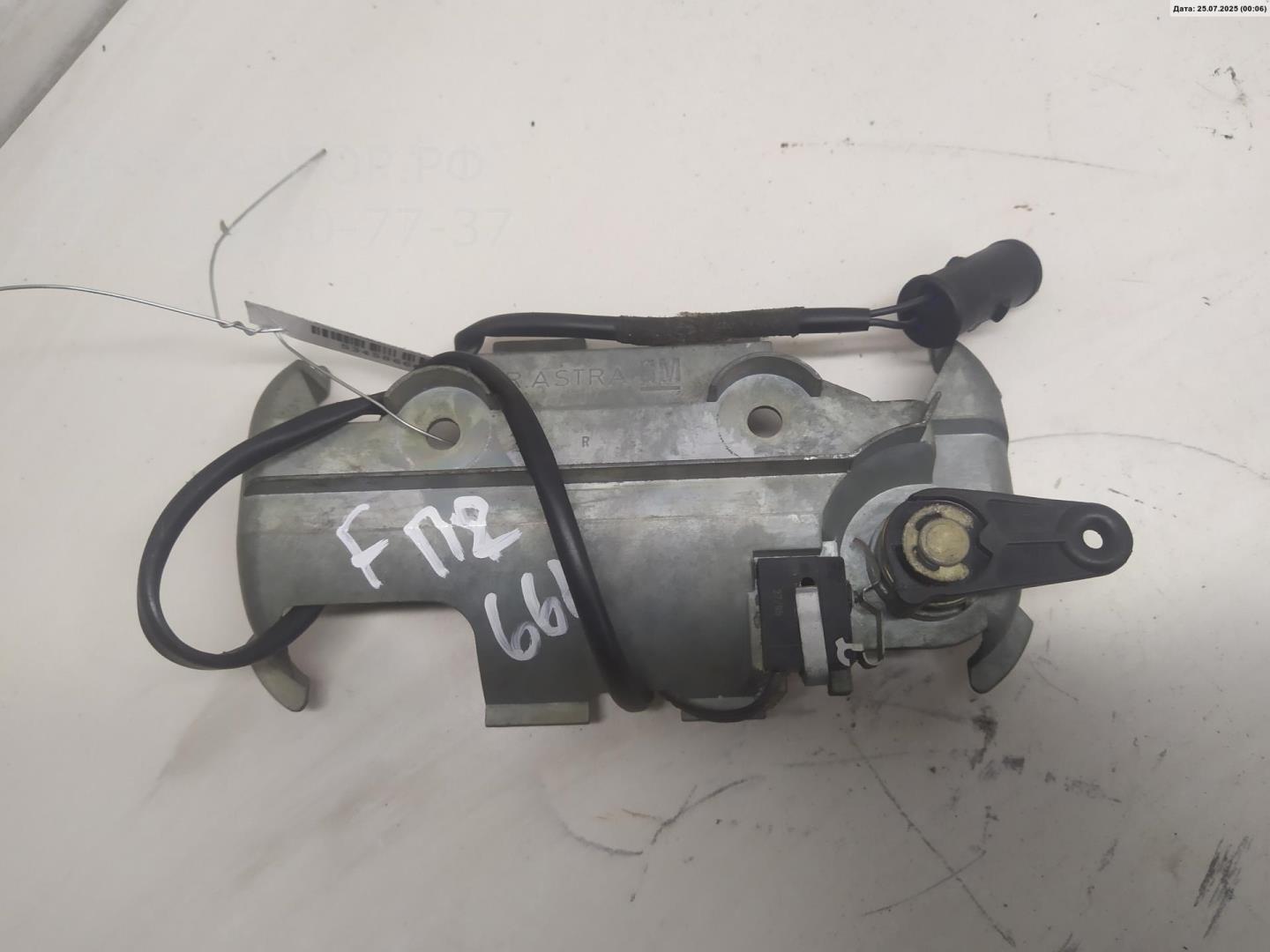 Вставка замка двери