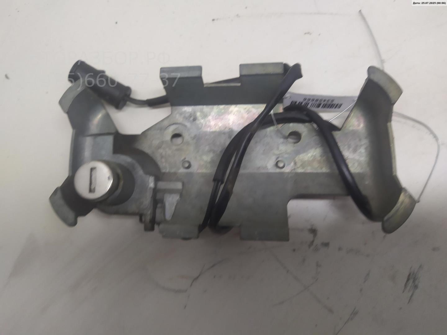 Вставка замка двери