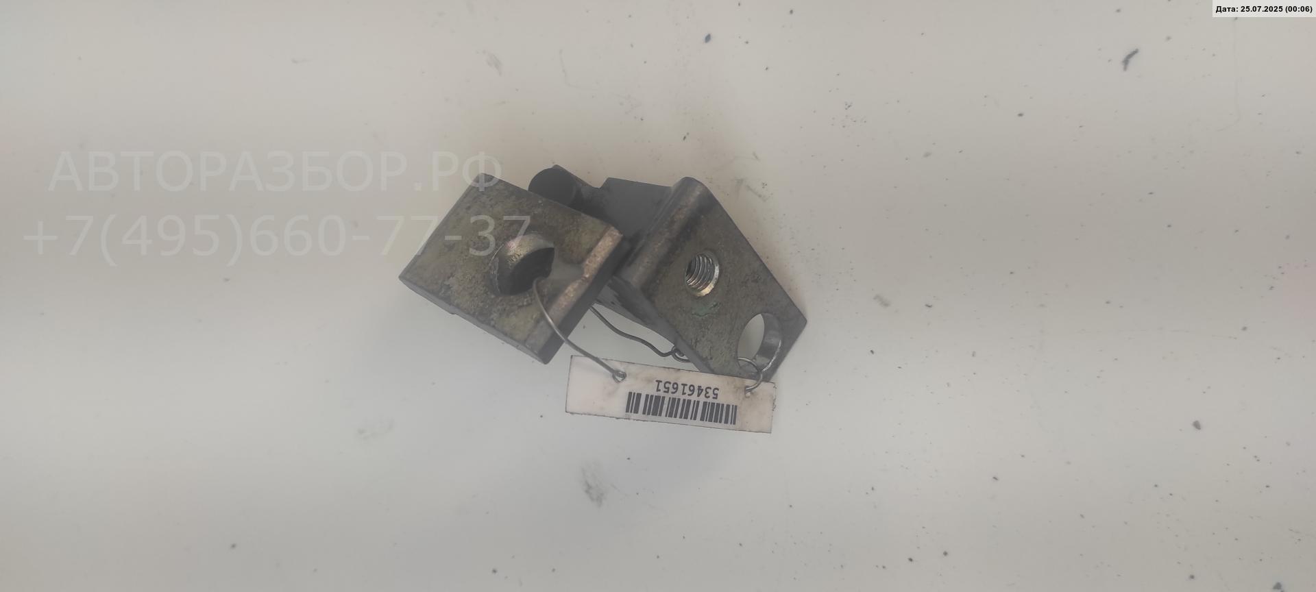 Петля двери