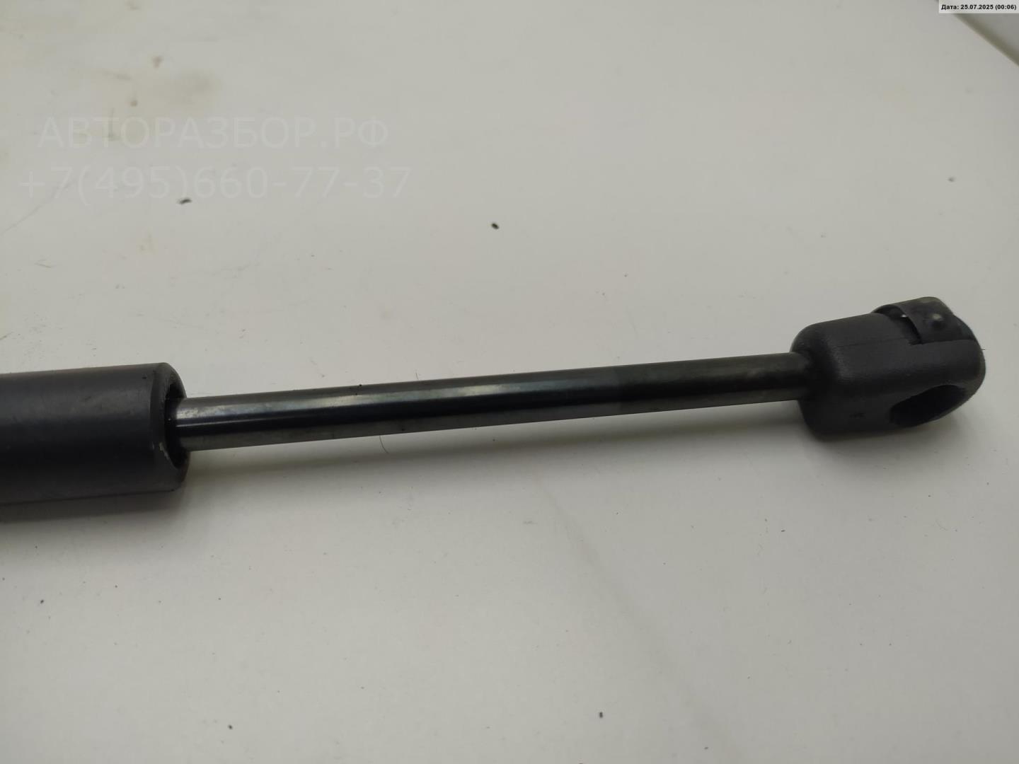 Амортизатор капота