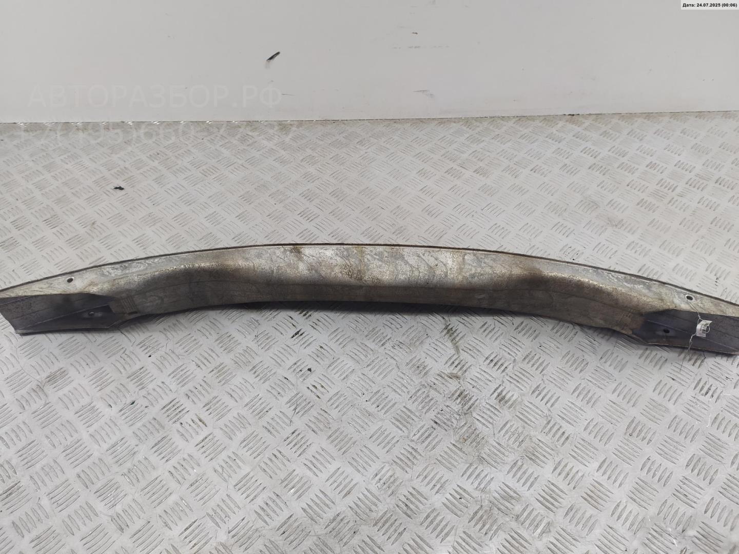 Усилитель переднего бампера