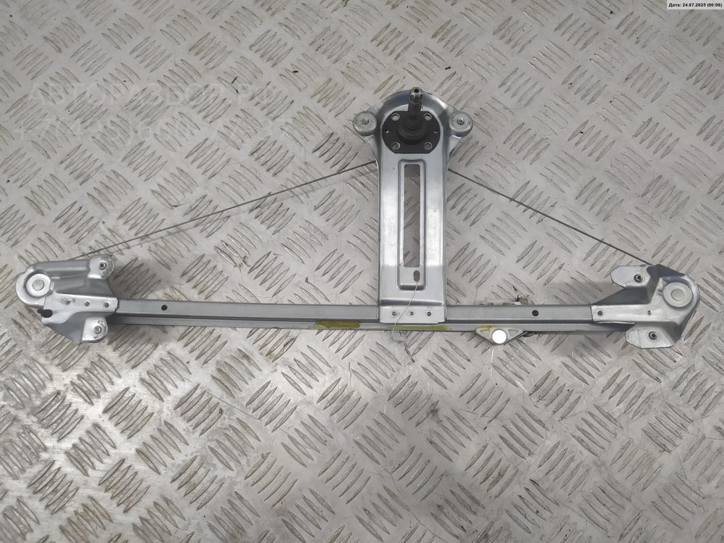 Стеклоподъемник механ. задний правый