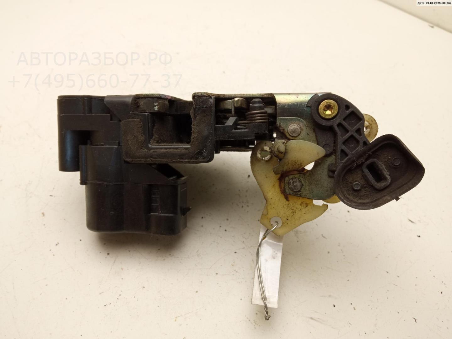 Замок двери задней правой