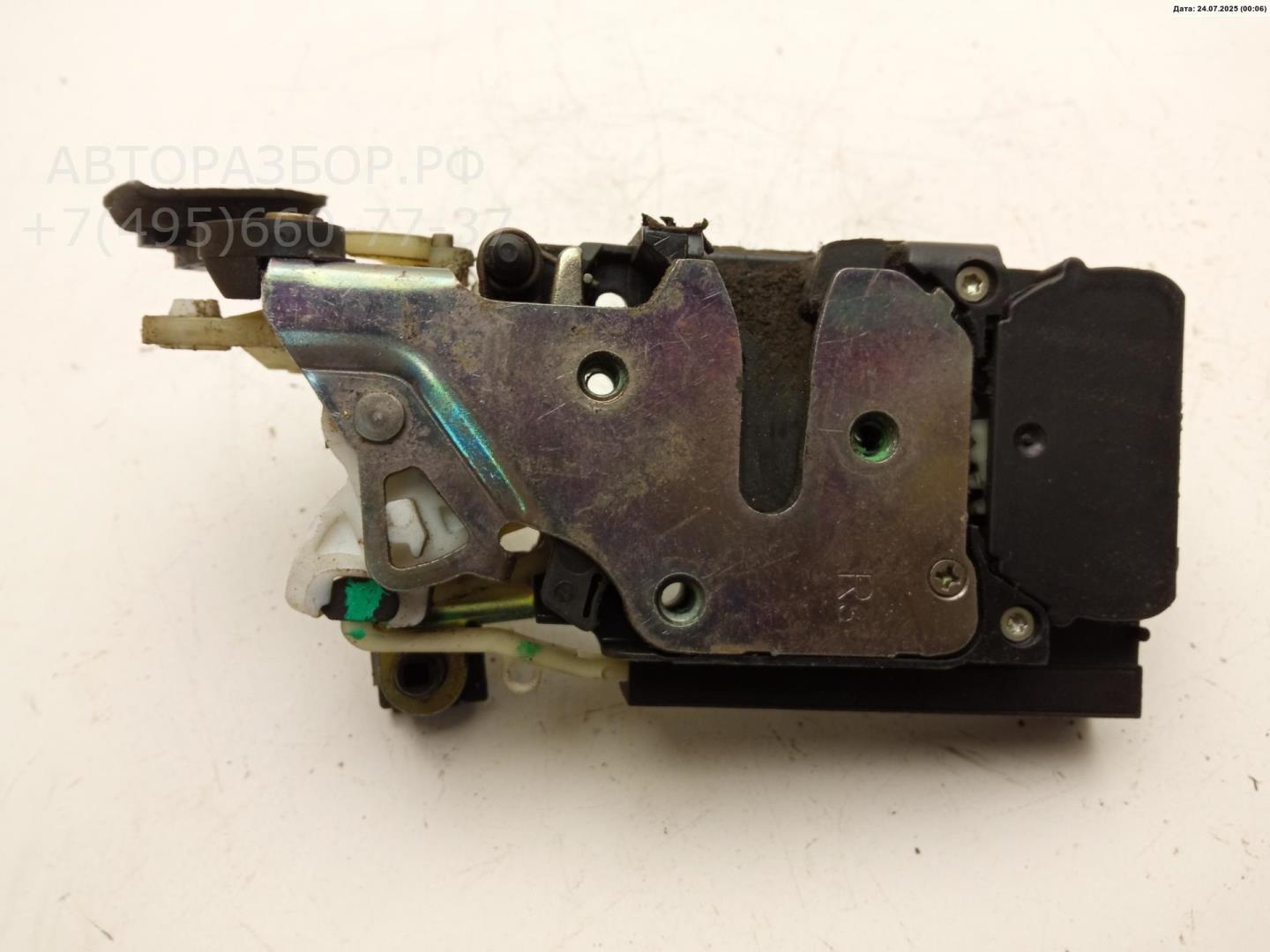 Замок двери задней правой