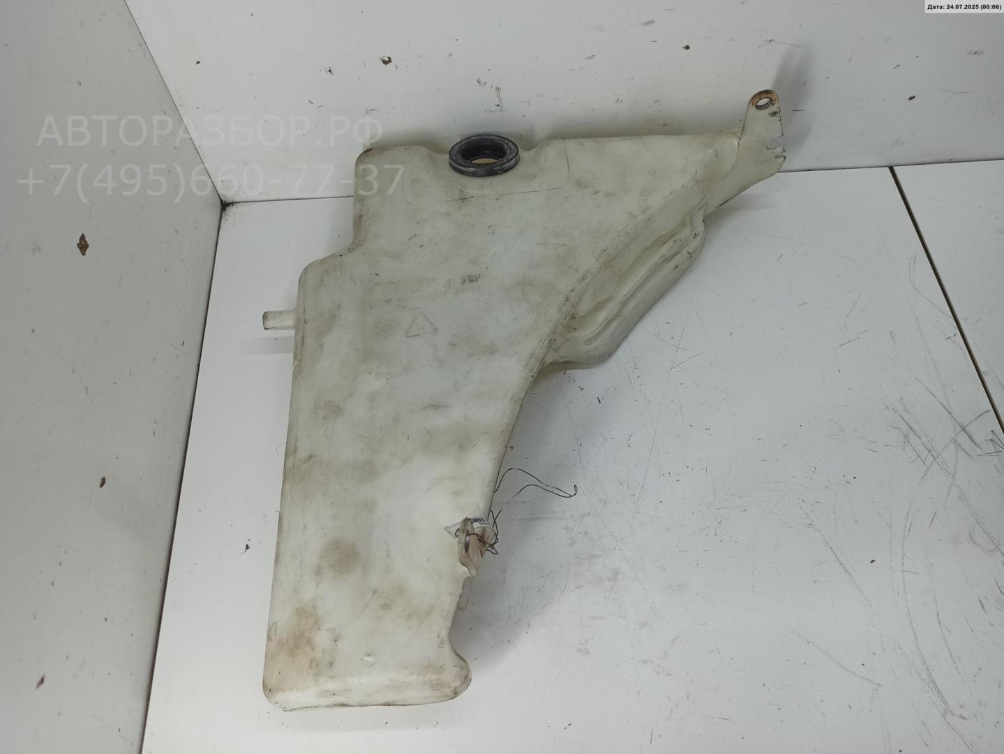 Бачок омывателя лобового стекла