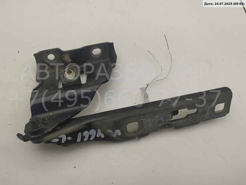 Петля капота левая