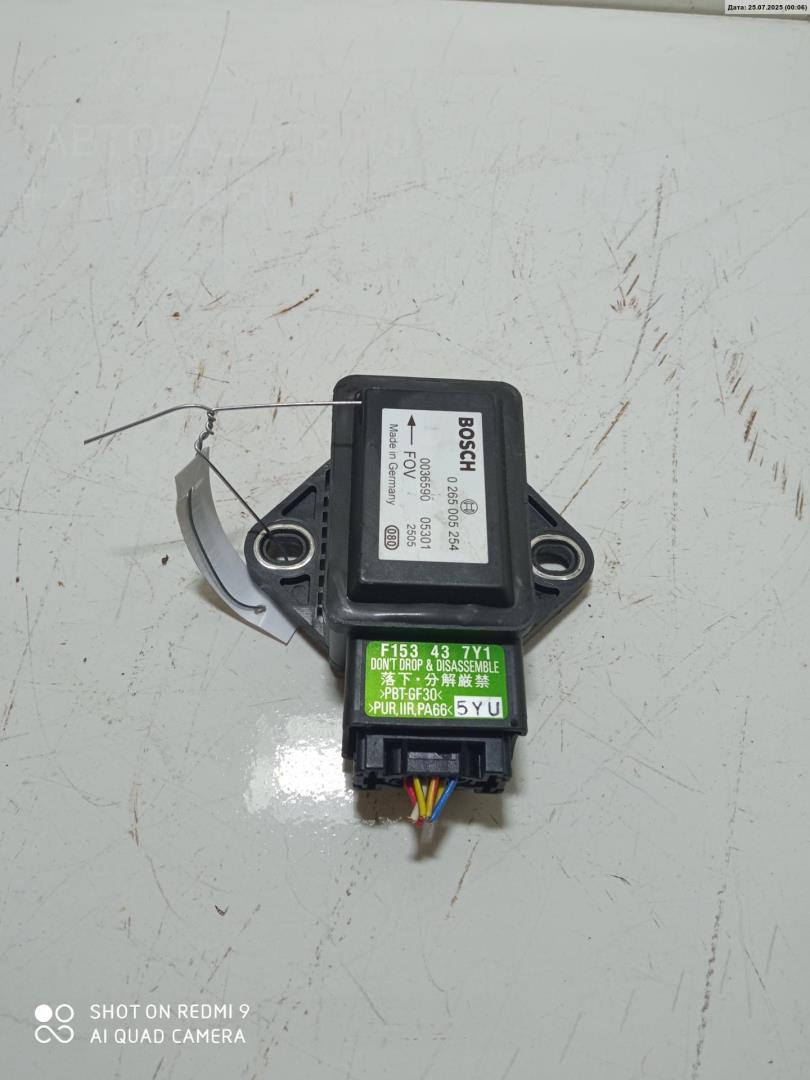 Датчик ускорения