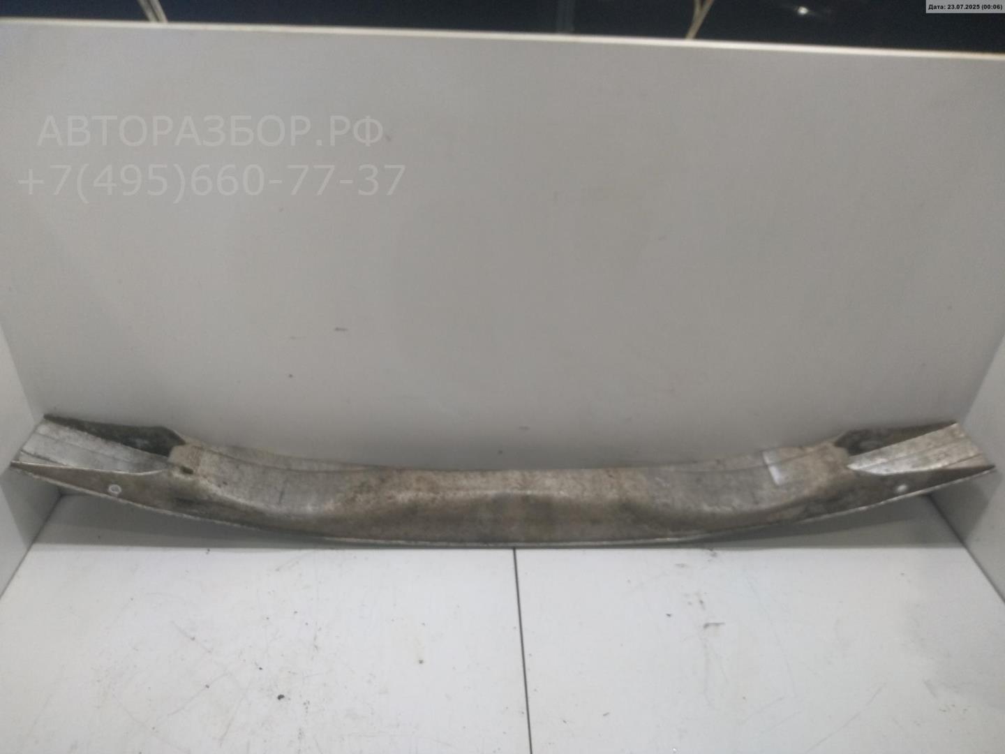 Усилитель переднего бампера