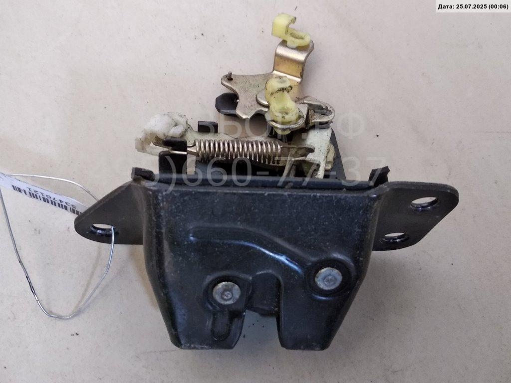 Замок багажника