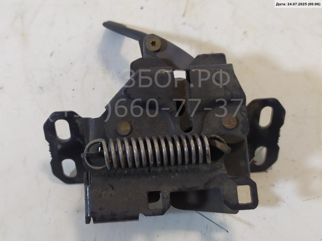 Замок капота