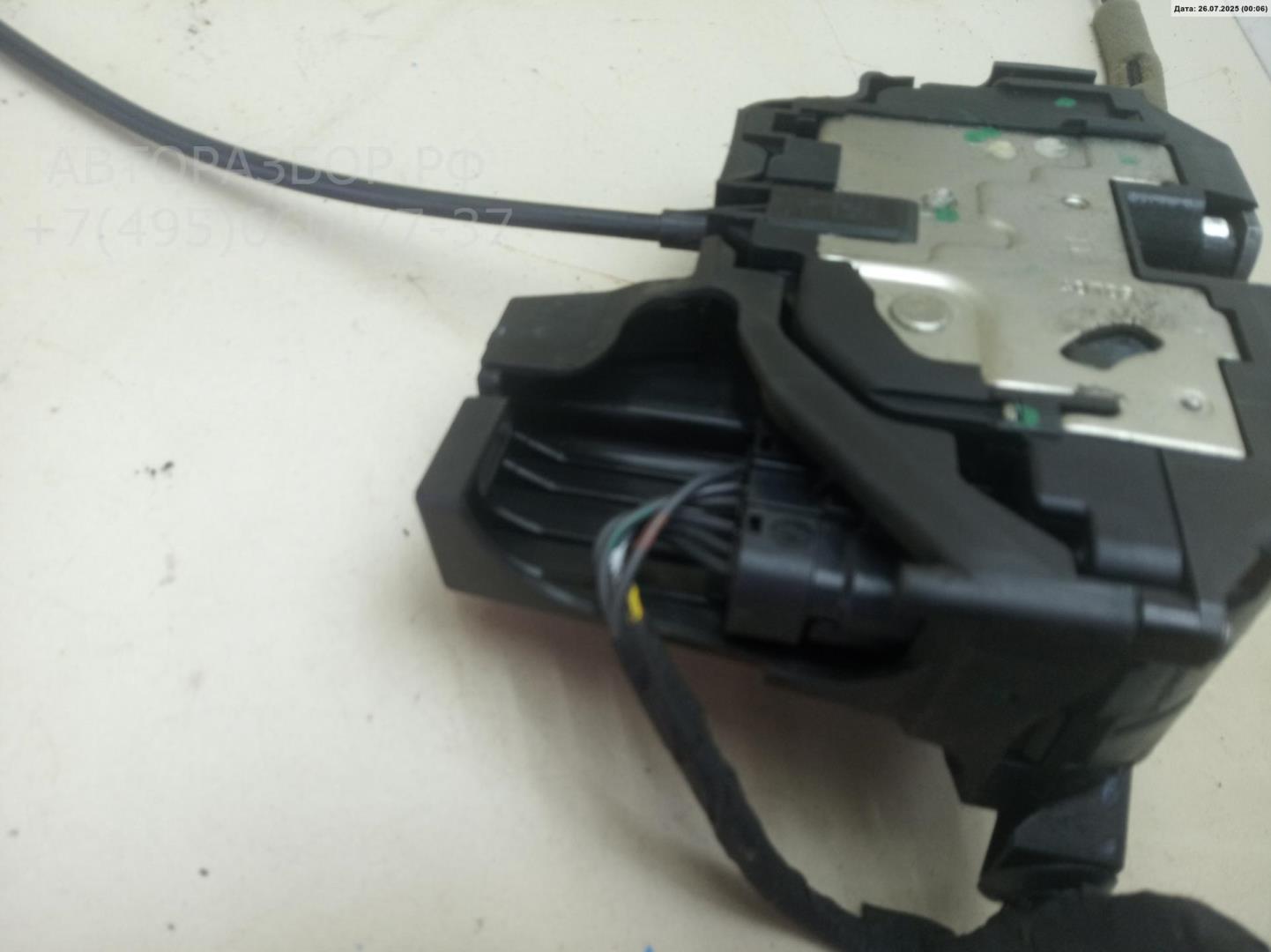 Замок двери задней правой