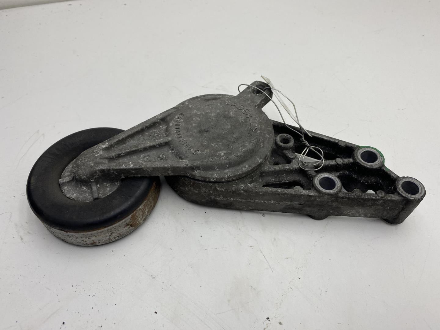 Механизм натяжения ремня ГРМ