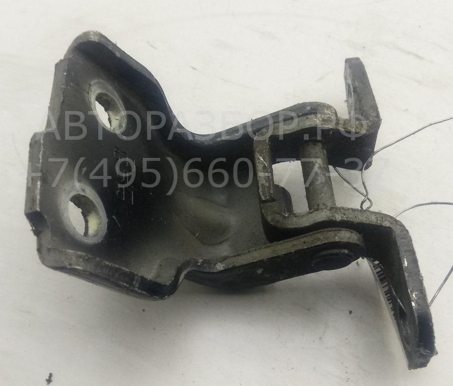 Петля двери