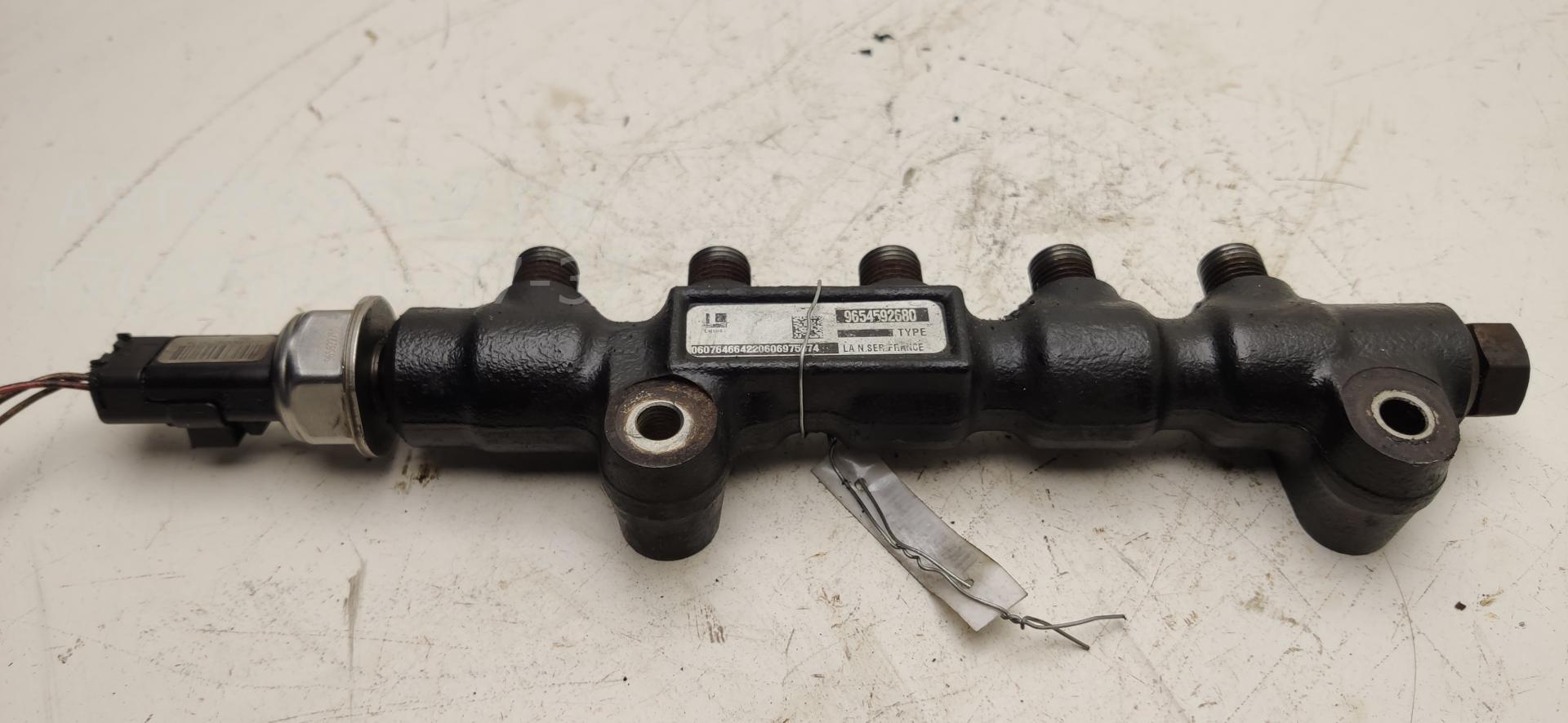 Рейка топливная (рампа)