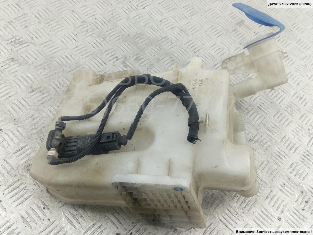 Бачок омывателя лобового стекла