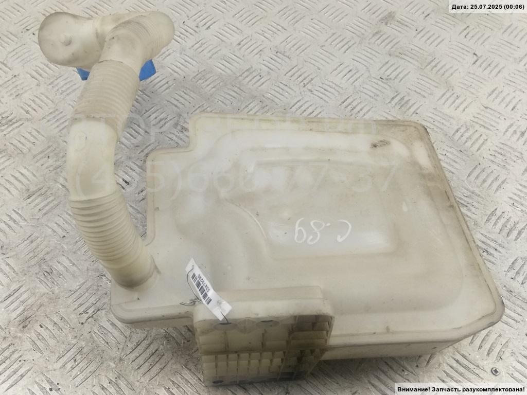 Бачок омывателя лобового стекла