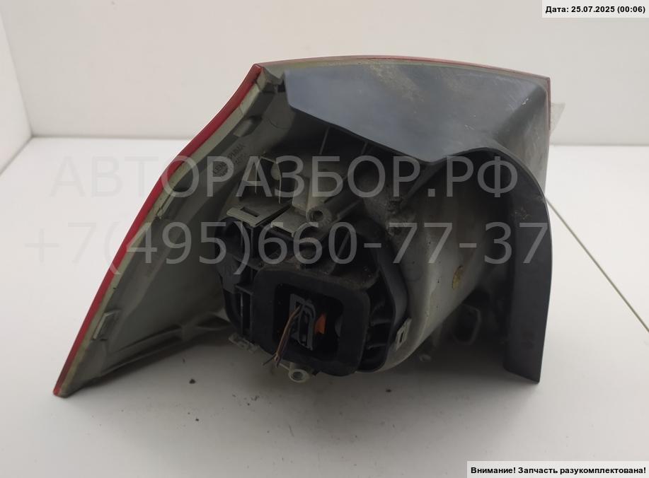 Фонарь задний правый