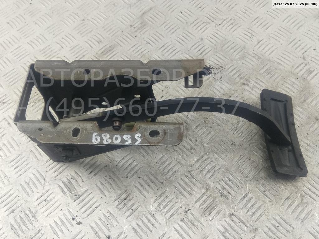 Педаль тормоза