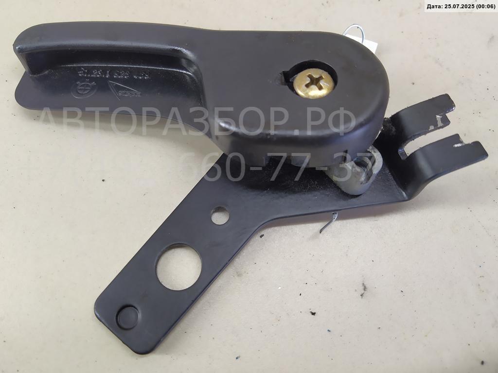 Ручка открывания капота