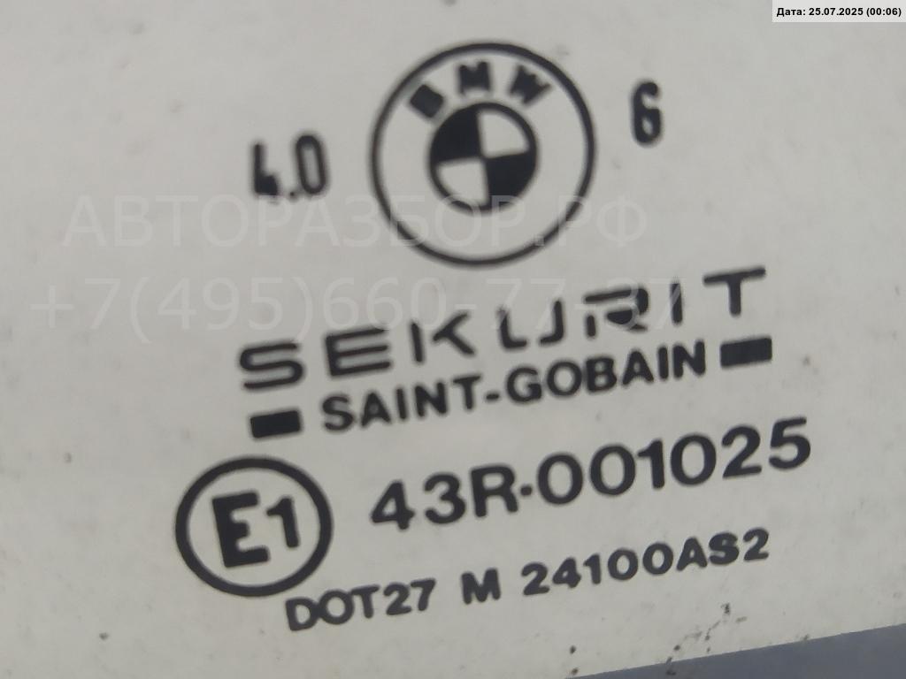 Стекло двери задней правой (форточка)