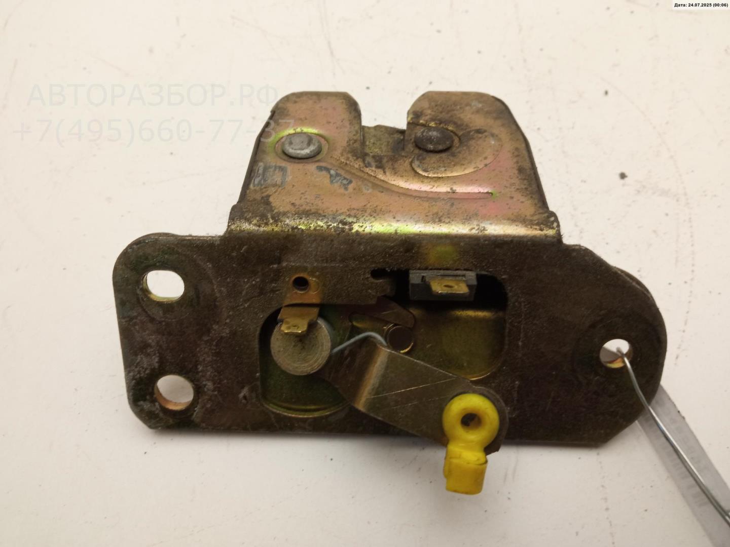 Замок багажника