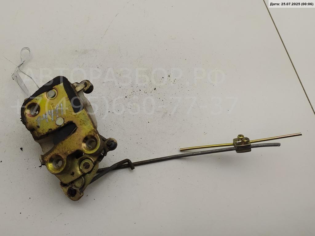 Замок двери передней правой