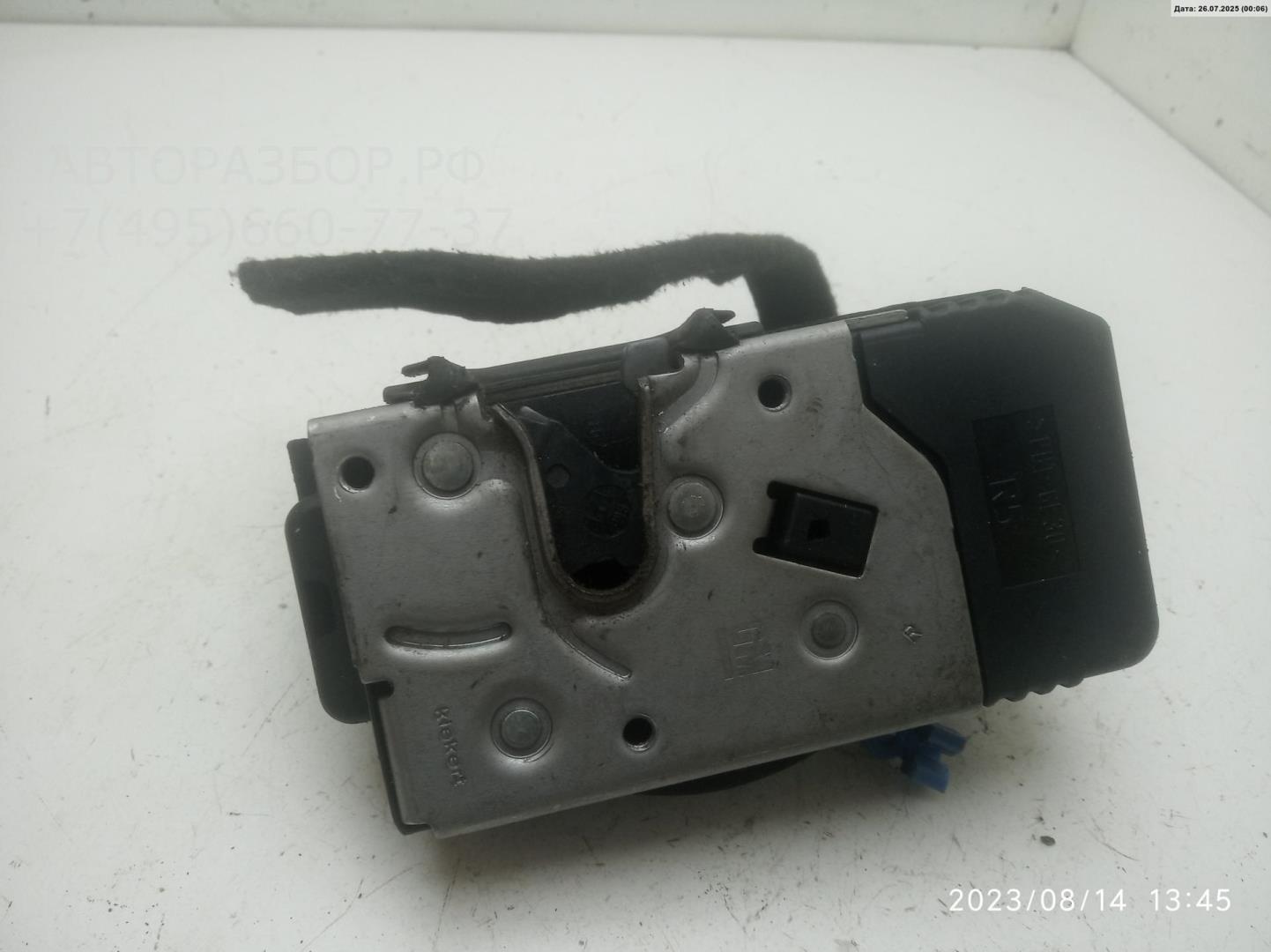 Замок двери передней правой