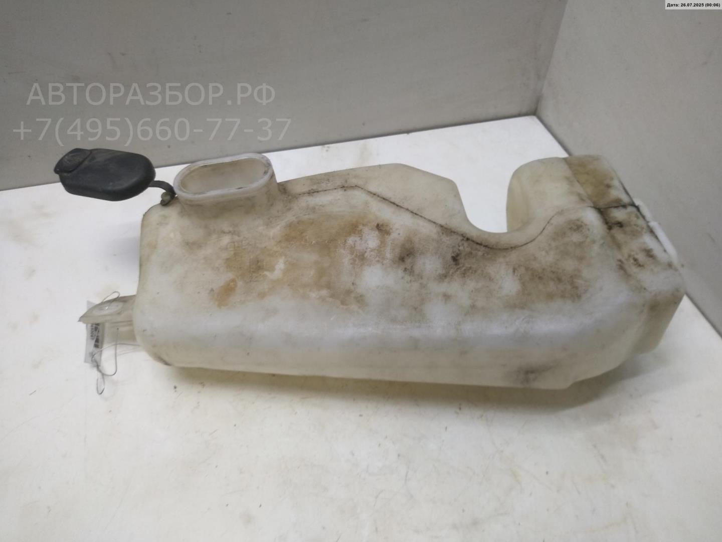 Бачок омывателя лобового стекла
