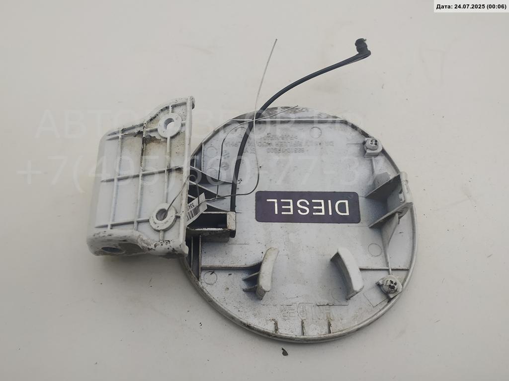 Лючок бензобака