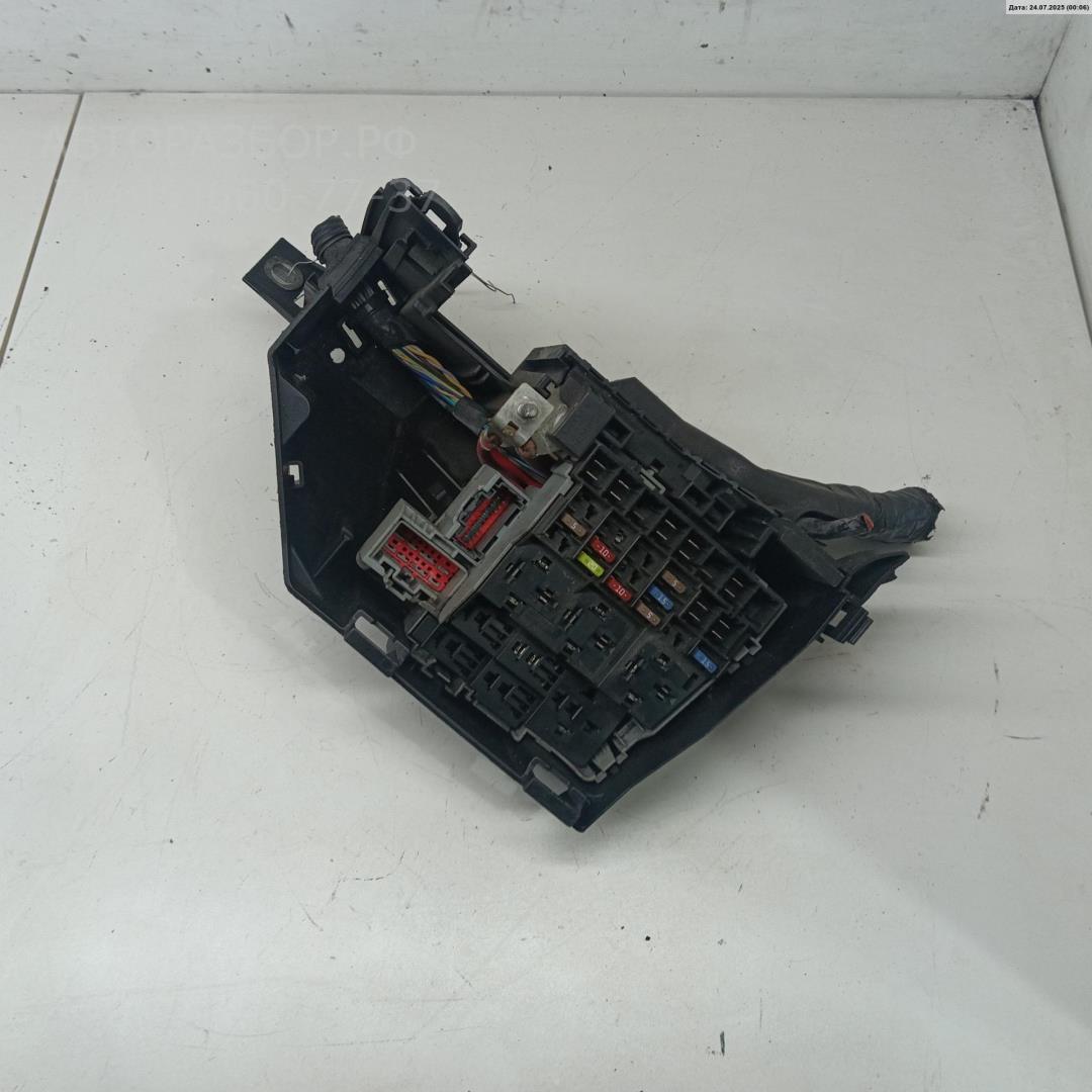 Блок предохранителей